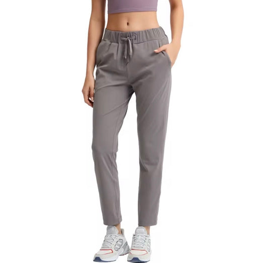 Noonfit Flow – Yüksek Bel Toparlayıcı Yoga & Günlük Pantolon | Dört Yönlü Streç -Gri