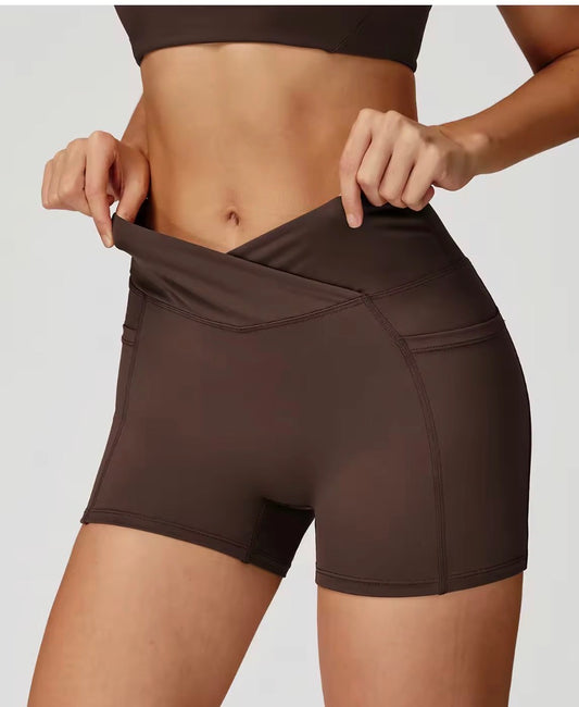 NoonFit Sculpt Pocket Şort | Yüksek Çapraz Belli Toparlayıcı Spor Şort Kahverengi