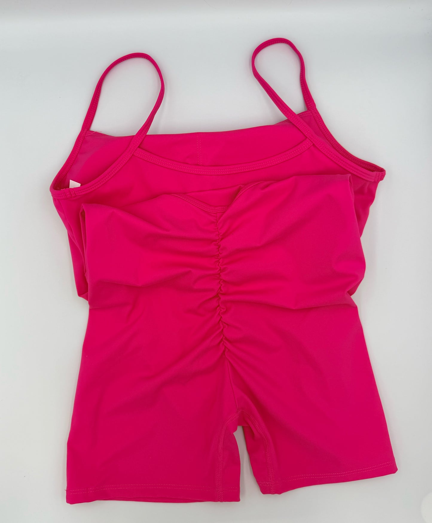 Kadın Sırtı Açık Spor Tulum – Kısa Tayt Form Fitness & Pilates Romper
